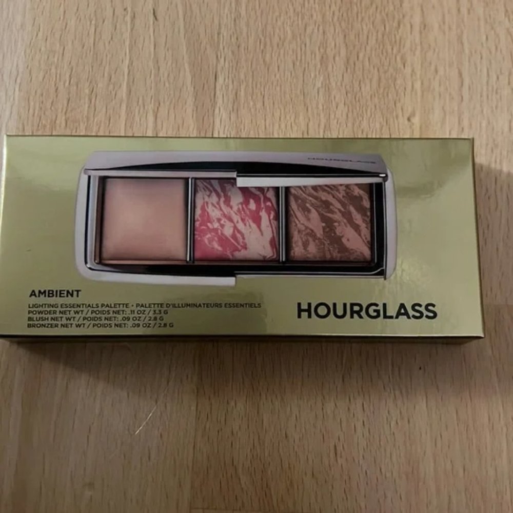 Hourglass Ambient Lighting Essentials Palette